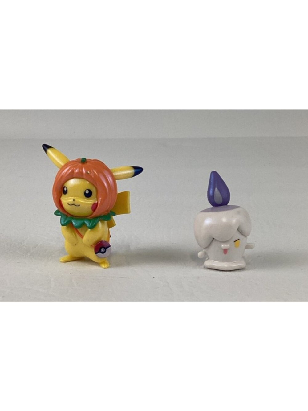 Wicked Cool Toys Litwick Pikachu Halloween Pokemon Battle Figures Toy 2020